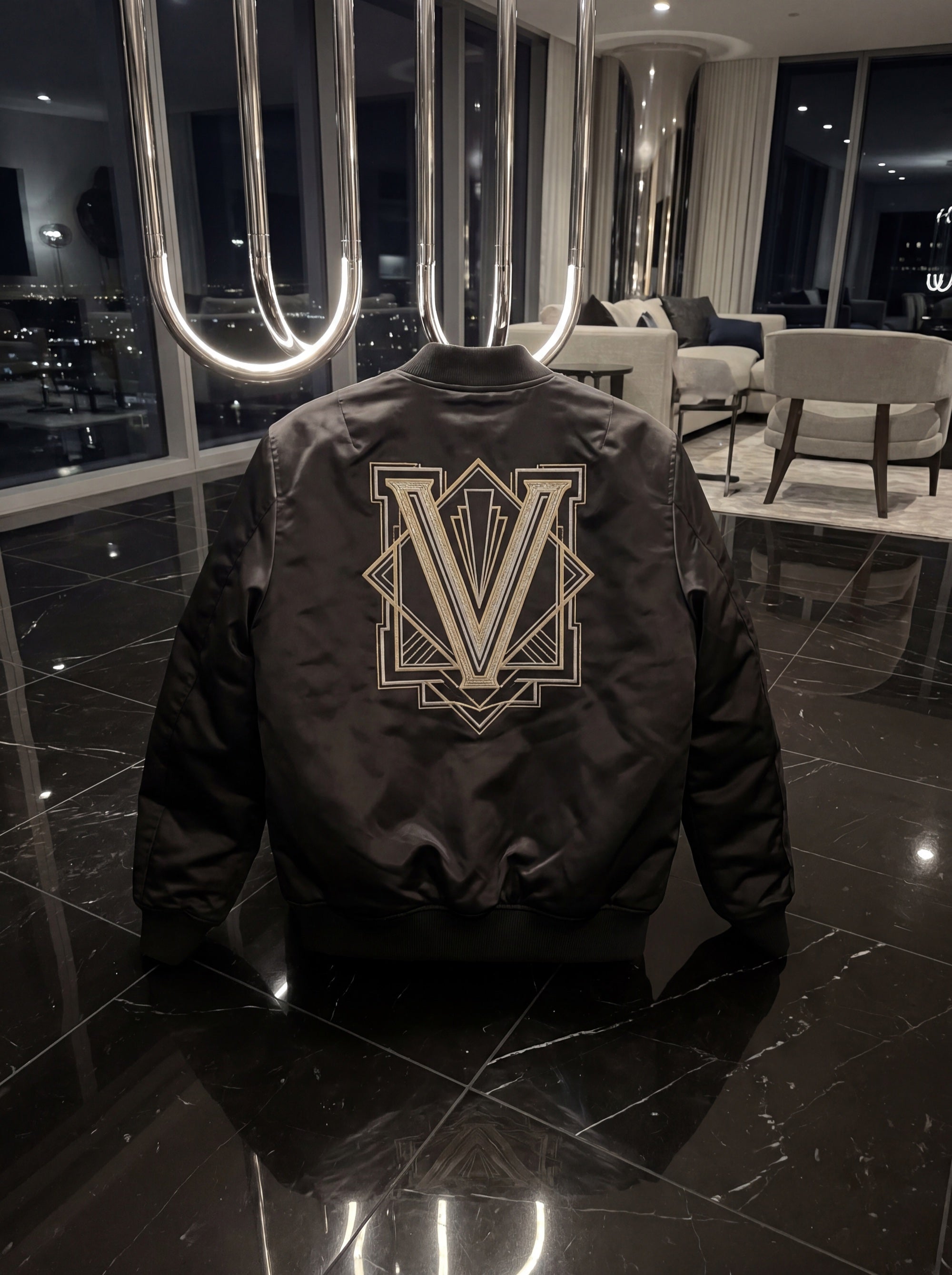 Deco V Bomber