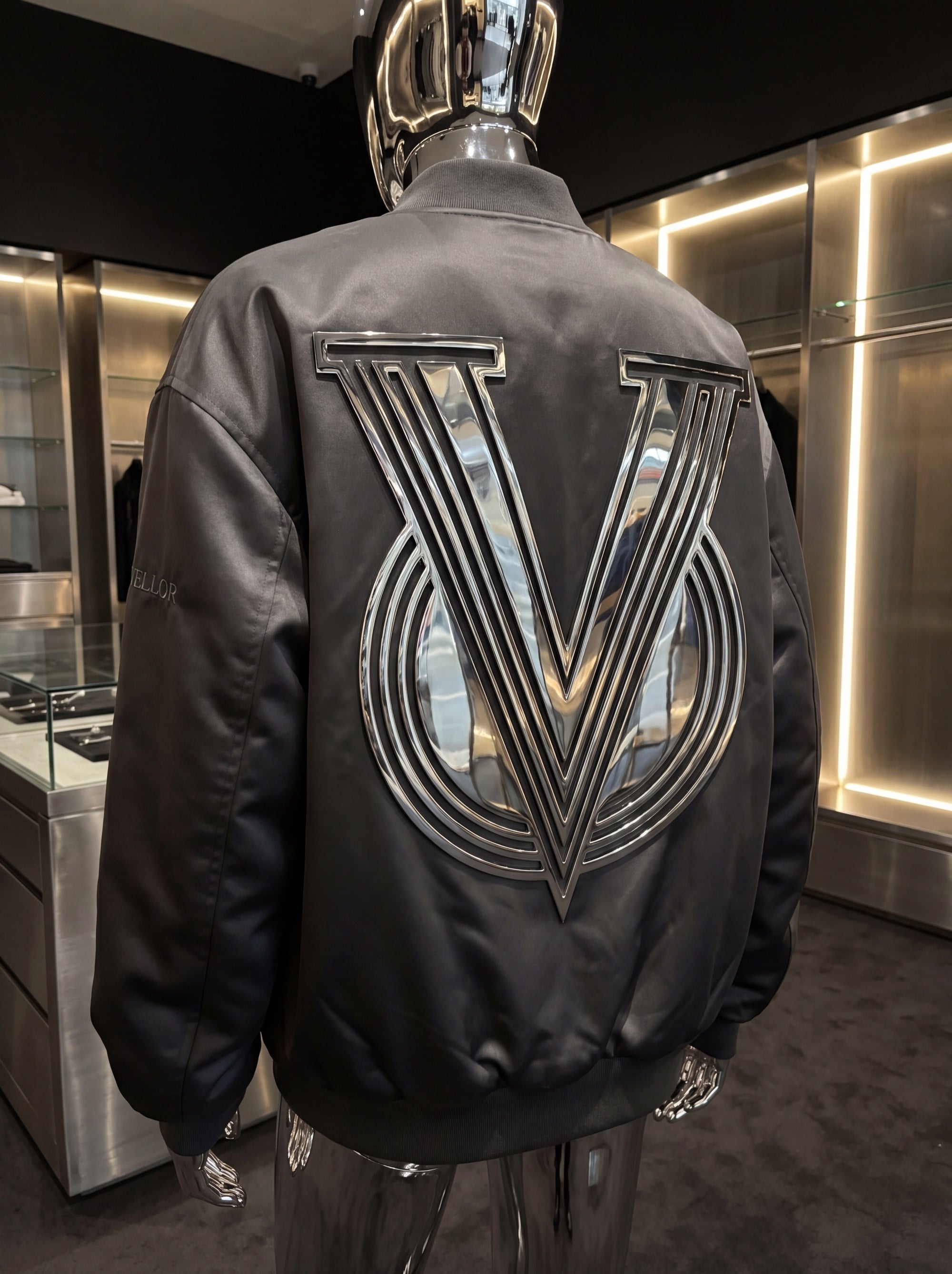 VELLOR — Embossed Bomber